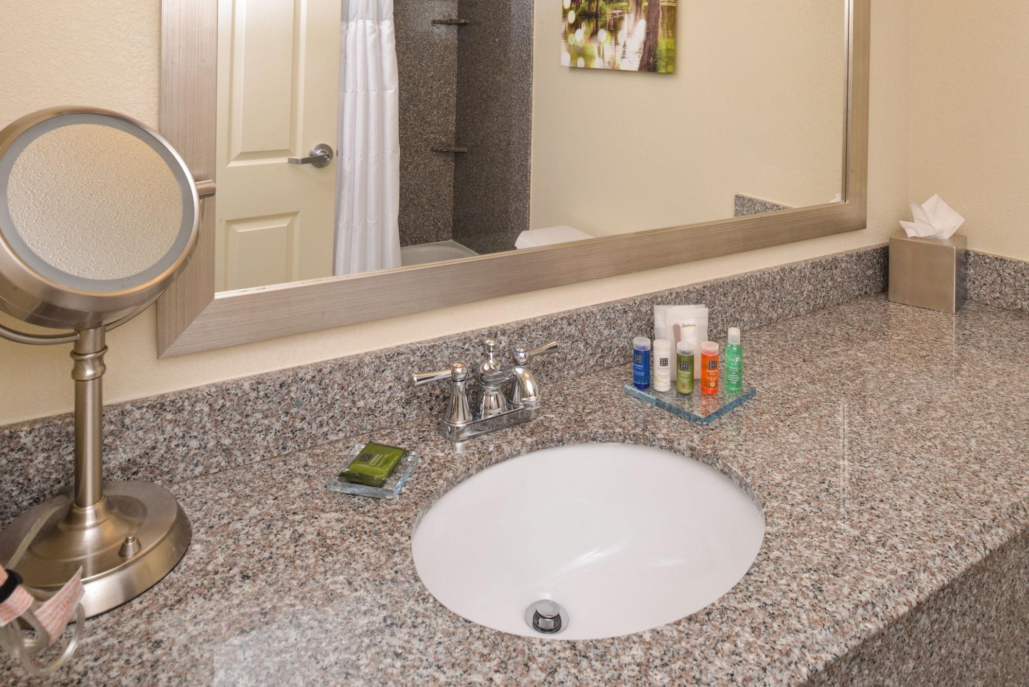 Hotel Comfort & New Orleans Airport North