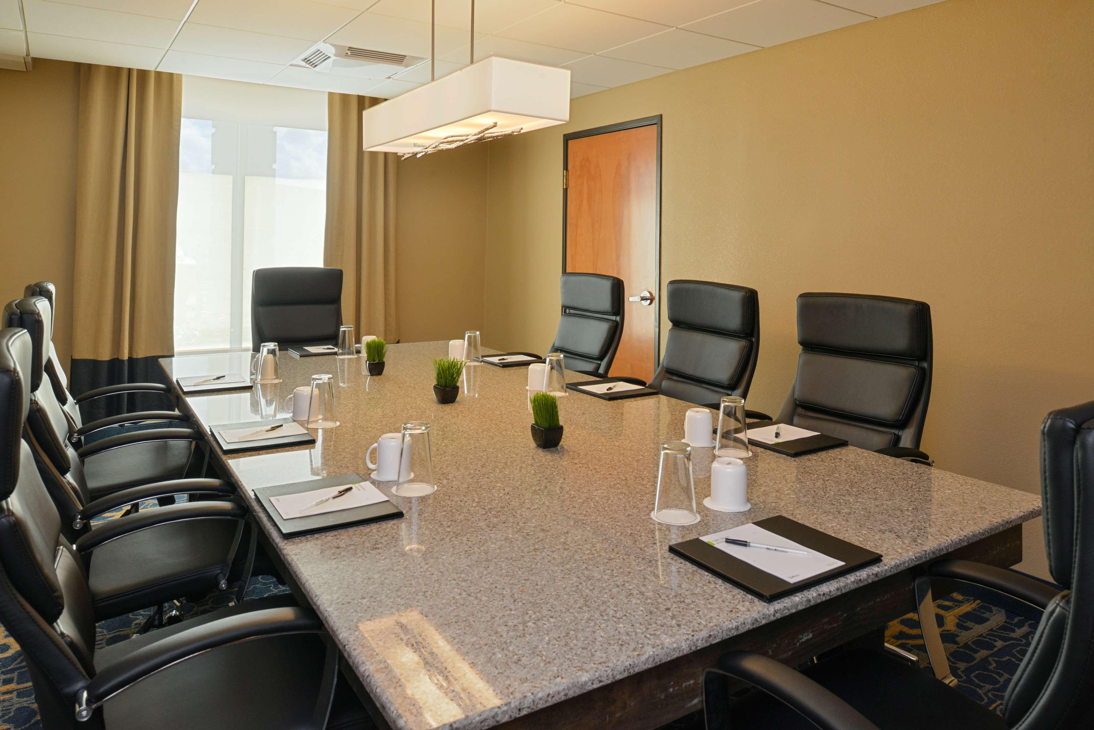 Hotel Comfort & New Orleans Airport North