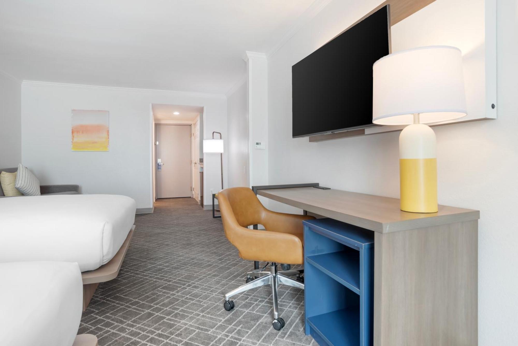 Comfort & New Orleans Airport North Hotel 2*
