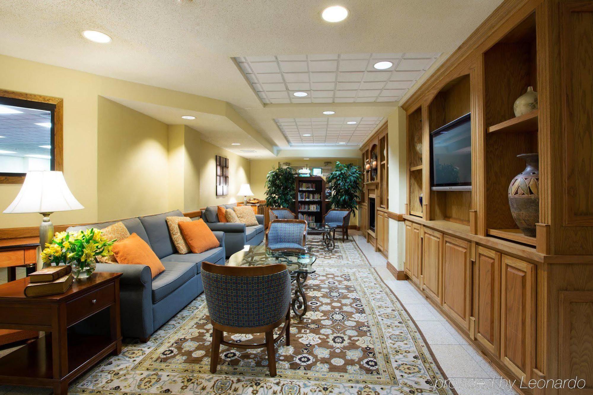 Comfort & New Orleans Airport North Hotel 2*